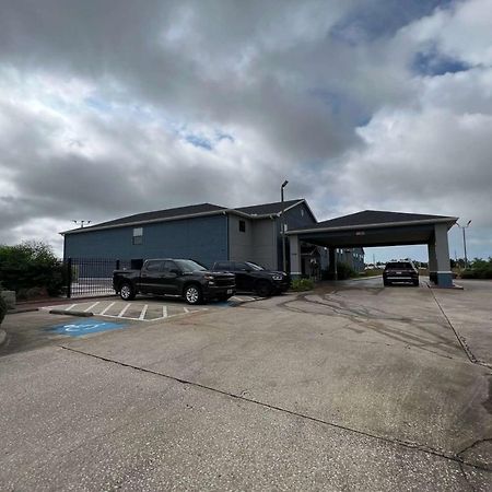 Super 8 By Wyndham Lake Charles/Sulphur Zewnętrze zdjęcie