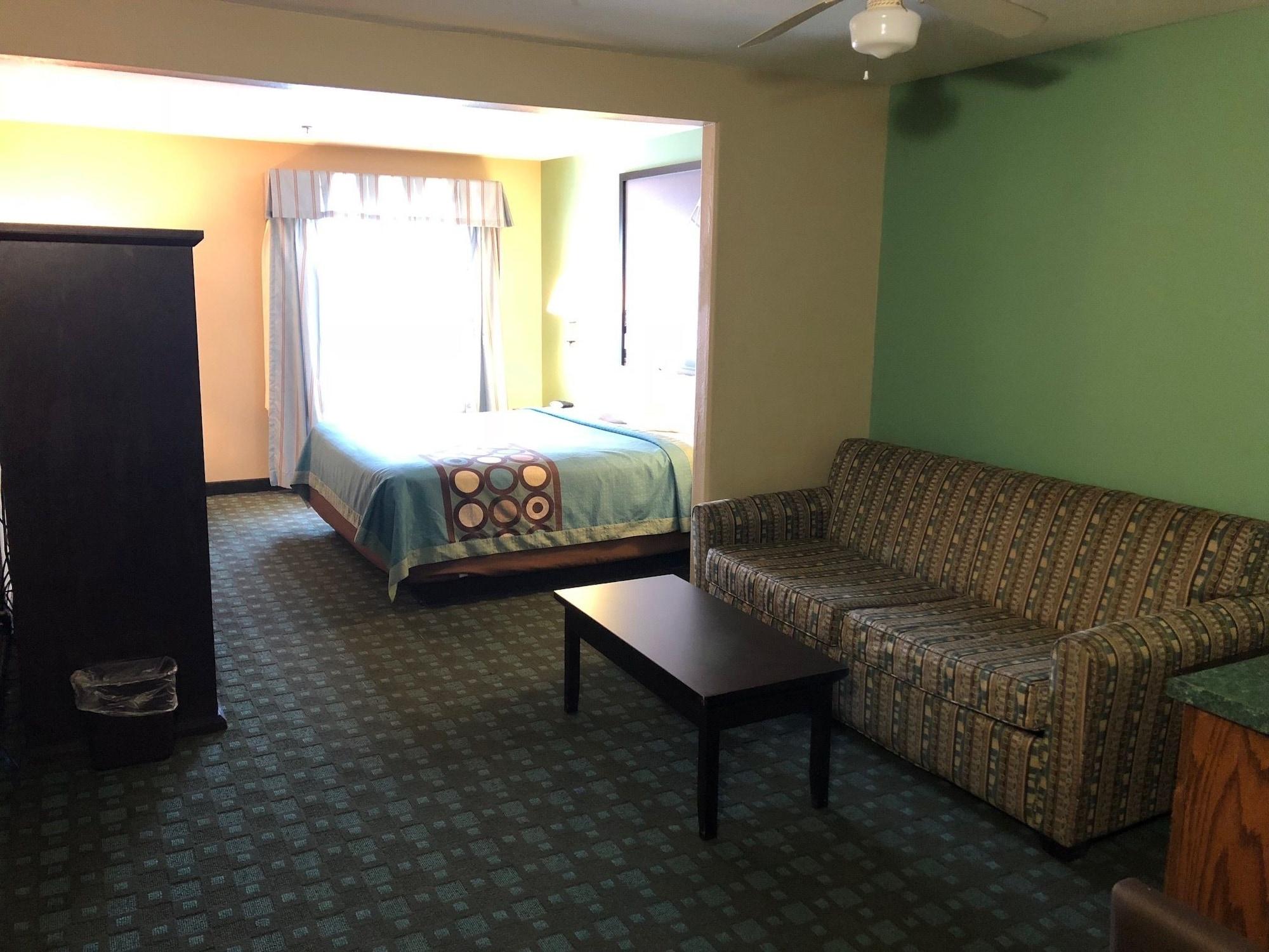 Super 8 By Wyndham Lake Charles/Sulphur Zewnętrze zdjęcie