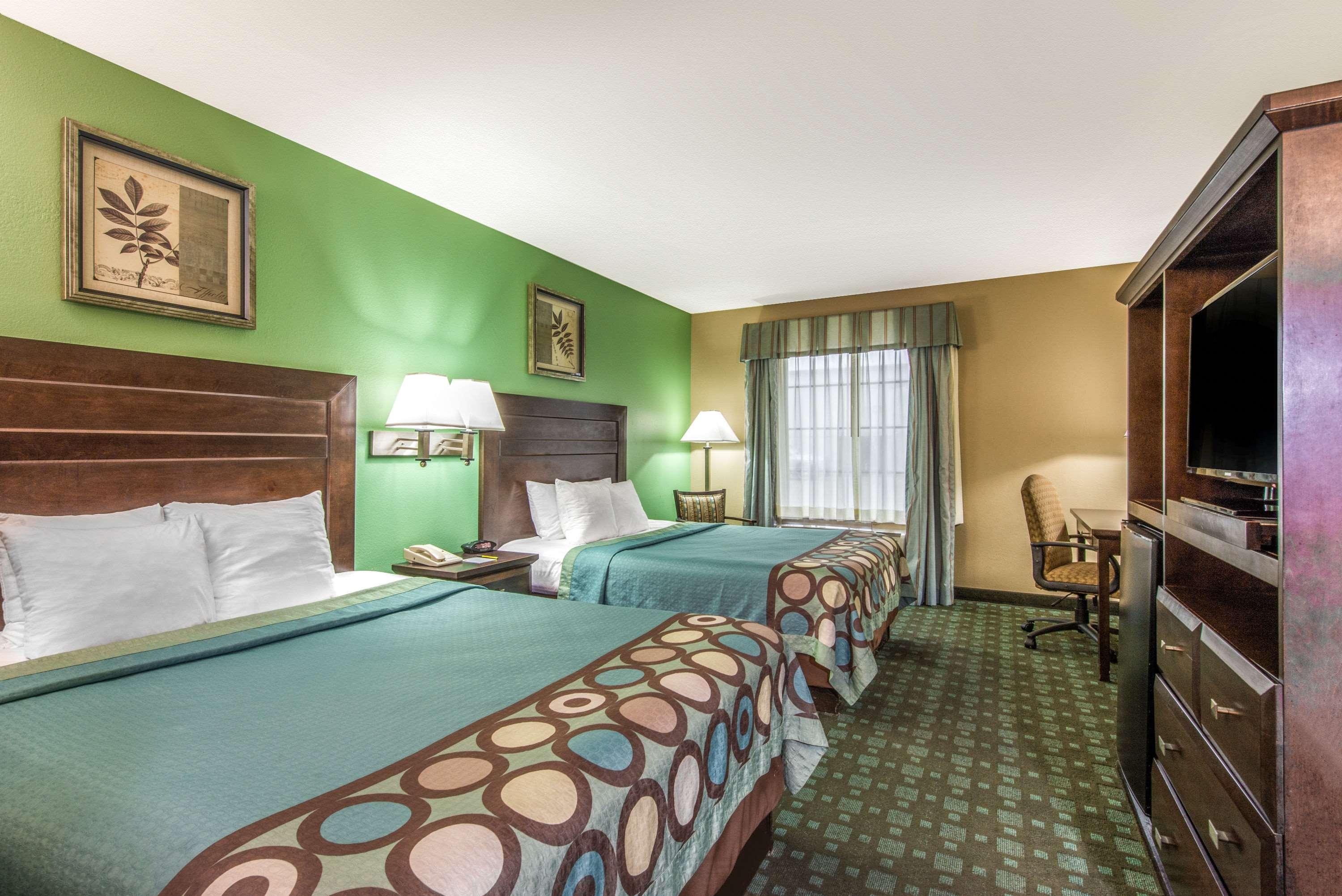 Super 8 By Wyndham Lake Charles/Sulphur Zewnętrze zdjęcie